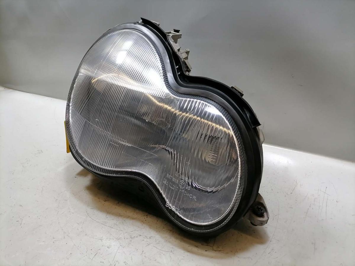Mercedes C Klasse W203 original Scheinwerfer vorn rechts Halogen Bj.2001